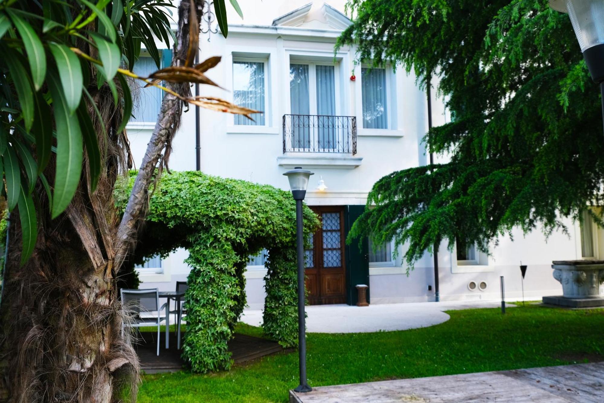Hotel Villa Ca Damiani Caneva Exterior foto